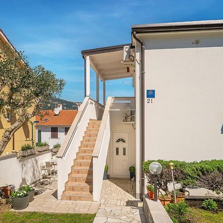 Ara-Bane Apartment Baska  Exterior photo