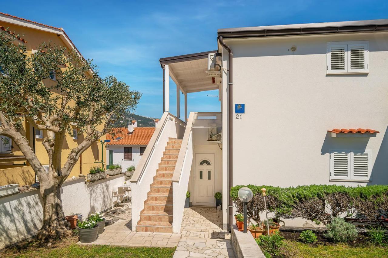 Ara-Bane Apartment Baska  Exterior photo